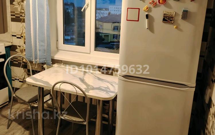 2-бөлмелі пәтер · 46 м² · 5/5 қабат, Ауэзова 69, бағасы: 10 млн ₸ в Аксу — фото 15