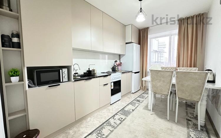 2-бөлмелі пәтер · 60 м² · 1/9 қабат, Карагайлы 74, бағасы: 17 000 ₸ в Семее — фото 25