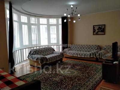 2-бөлмелі пәтер, 70 м², 5/14 қабат тәулігіне, Масанчи 98В, бағасы: 18 000 〒 в Алматы, Бостандыкский р-н