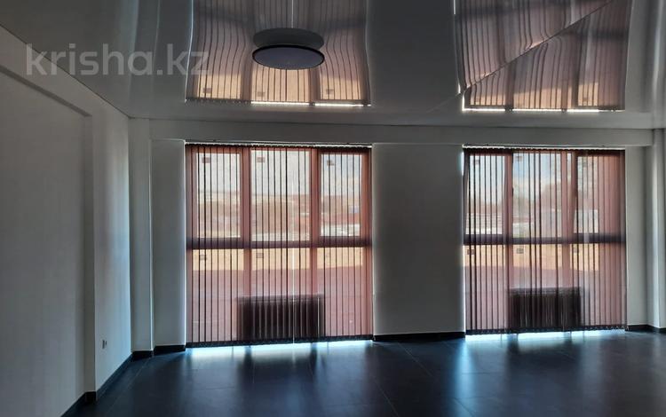 Офисы · 710 м² за ~ 3.6 млн ₸ в Конаеве — фото 2