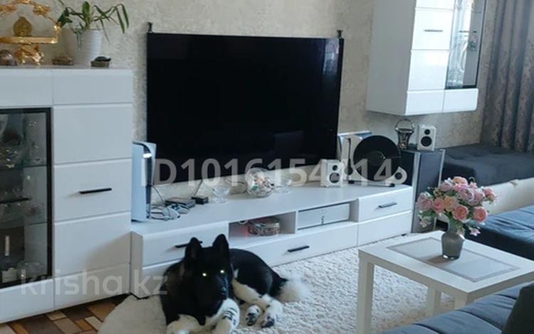 3-бөлмелі пәтер · 62 м² · 1/5 қабат, 28-шағынаудан 29 — Корзина, бағасы: 250 000 ₸ в Караганде, Казыбек би р-н — фото 2