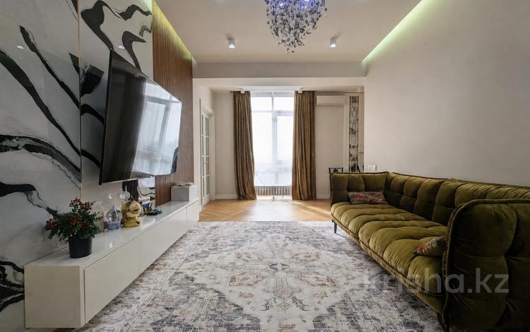 5-бөлмелі пәтер · 170 м² · 8/10 қабат, Бухар Жырау 35, бағасы: 205 млн ₸ в Алматы, Бостандыкский р-н — фото 2