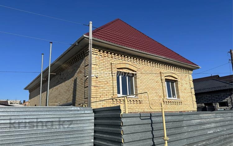 Отдельный дом · 6 комнат · 240 м² · 4.5 сот., Юлии Журавлевой 22 — Дощанова,Алтынсарина за 70 млн ₸ в Костанае — фото 2