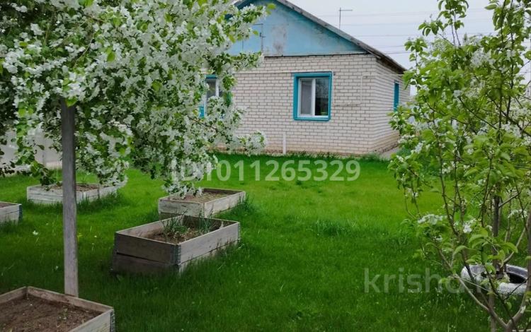 Отдельный дом · 4 комнаты · 100 м² · 5 сот., мкр Строитель за 18 млн ₸ в Уральске — фото 3
