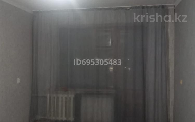1-бөлмелі пәтер · 32 м² · 5/5 қабат, Камзина 59, бағасы: 6 млн ₸ в Аксу — фото 2