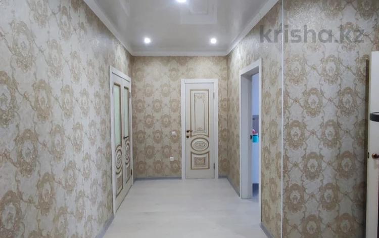 2-комнатная квартира · 80.5 м² · 5/5 этаж, мкр. Алтын орда, Баишева за 30 млн ₸ в Актобе — фото 2