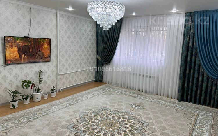 3-бөлмелі пәтер · 65 м² · 1/4 қабат, 4мкр 47дом 3кв, бағасы: 25 млн ₸ в Жанаозен — фото 2