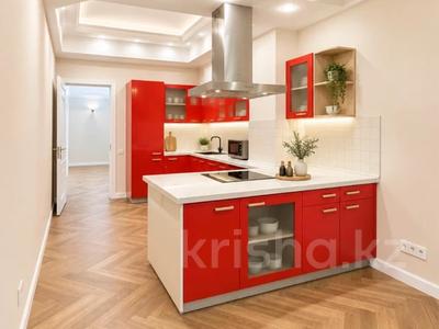 3-бөлмелі пәтер · 140 м² · 7/12 қабат, Самал-3 ш/а., Самал-2 58 — проспект Достык , Назарбаева, бағасы: 125 млн ₸ в Алматы, Медеуский р-н
