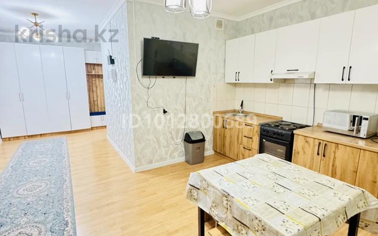 1-бөлмелі пәтер · 56 м² · 5/18 қабат, Азербаева 47 — Кошкарбаева - Кордай, бағасы: 13 000 ₸ в Астане, Сарайшык р-н — фото 4