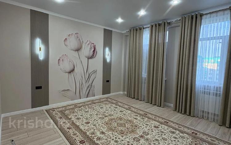 2-бөлмелі пәтер · 70 м² · 4/5 қабат, Мкрн Самал 15, бағасы: 27.3 млн ₸ в Атырау — фото 2