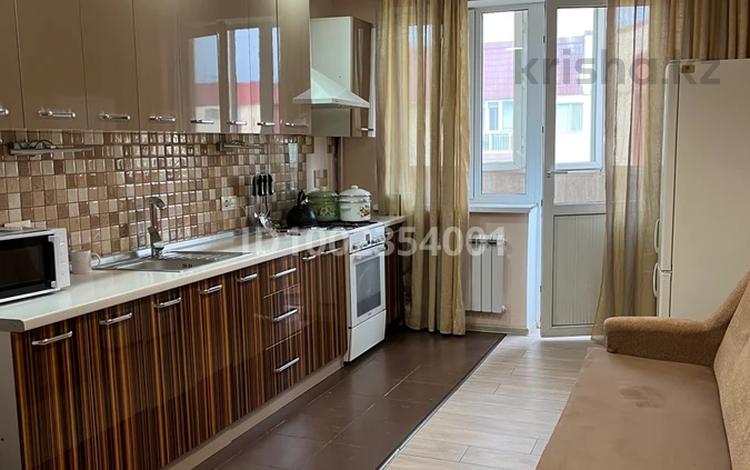 1-комнатная квартира · 50 м² · 5/5 этаж, мкр Думан-2 15 за 200 000 ₸ в Алматы, Медеуский р-н — фото 2