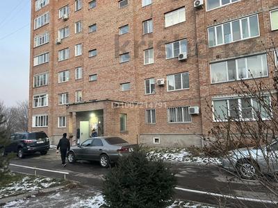 1-комнатная квартира · 38 м² · 1/10 этаж, Сатпаева 18 — Магнум за 21 млн 〒 в Усть-Каменогорске