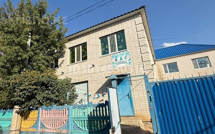 Отдельный дом · 6 комнат · 405 м² · 5 сот., Хиуаз Доспанова 75 — Остановка жд больница за 85 млн ₸ в Актобе, мкр Москва — фото 2