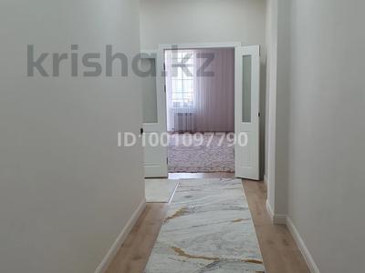 3-бөлмелі пәтер · 92 м² · 10/10 қабат, 17-й мкр 25 — Пересечение 13 микр., бағасы: 44 млн ₸ в Актау