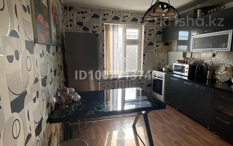 3-бөлмелі пәтер · 80 м² · 3/5 қабат, мкр Восток, бағасы: 34 млн ₸ в Шымкенте, Аль-Фарабийский р-н — фото 2