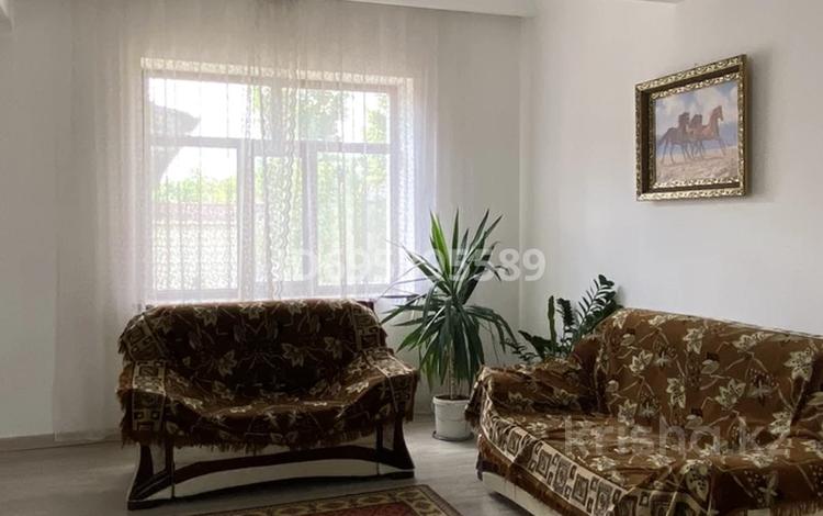 Отдельный дом · 8 комнат · 380 м² · 9 сот., Буденного — Айтиева за 133 млн 〒 в Таразе — фото 2