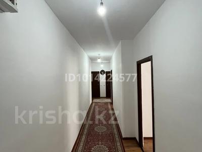 3-бөлмелі пәтер · 90 м² · 2/5 қабат, Нұрсая ш/а. 103, бағасы: 200 000 ₸ в Атырау, мкр Нурсая