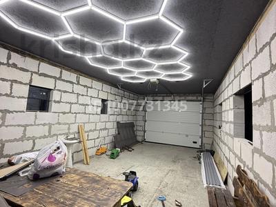 Отдельный дом · 4 комнаты · 160 м² · 10 сот., К.Сутюшева за 45 млн 〒 в Бишкуле