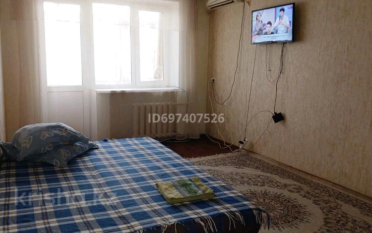 1-комнатная квартира · 30.3 м² · 2/5 этаж, мкр Центральный, проспект Азаттык 119 за 15 млн ₸ в Атырау — фото 2