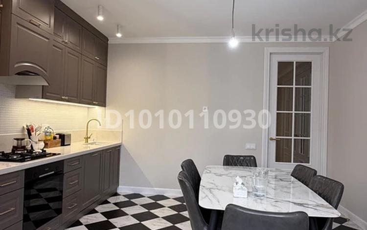 4-комнатная квартира · 141 м² · 2/5 этаж, мкр. Алтын орда, Тауелсиздик 1/1 — Молдагулова за 80 млн ₸ в Актобе — фото 2