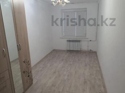 2-комнатная квартира · 45 м² · 4/5 этаж, Авангард 2\17 за 15.5 млн 〒 в Атырау, мкр Авангард-2