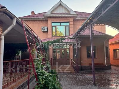 Отдельный дом · 7 комнат · 400 м², Амангелди 20 — Толе Би за 600 000 〒 в 