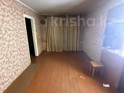 2-комнатная квартира · 41 м² · 1/3 этаж, Шакарима за 11 млн 〒 в Семее