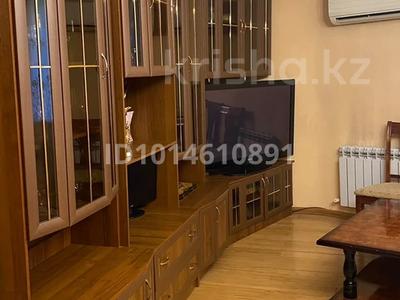 3-комнатная квартира · 70 м² · 3/5 этаж, мкр Самал-1, Гани иляева 17а 27 — Рыскулбекова иляева за 250 000 ₸ в Шымкенте, Абайский р-н