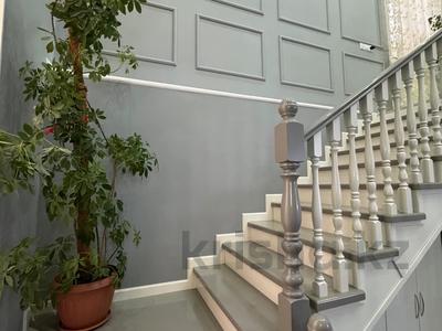 Отдельный дом · 5 комнат · 193 м² · 5 сот., Амандосова 37 за 75.5 млн 〒 в Атырау