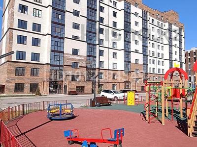 2-комнатная квартира · 77 м² · 7/9 этаж, мкр. Алтын орда, Мустафы Шокая 2Е — Клиника Дару за 38 млн 〒 в Актобе
