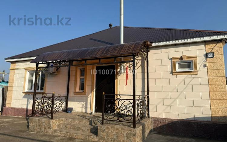 Отдельный дом · 4 комнаты · 127 м² · 6.5 сот., Береговая 61А за 29.4 млн ₸ в Актобе, мкр Гормолзавод — фото 2