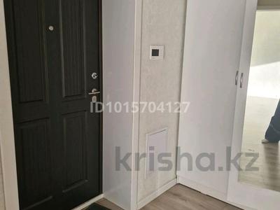2-бөлмелі пәтер · 82 м² · 5/10 қабат, Аманжолова, бағасы: 350 000 ₸ в Астане, Сарайшык р-н