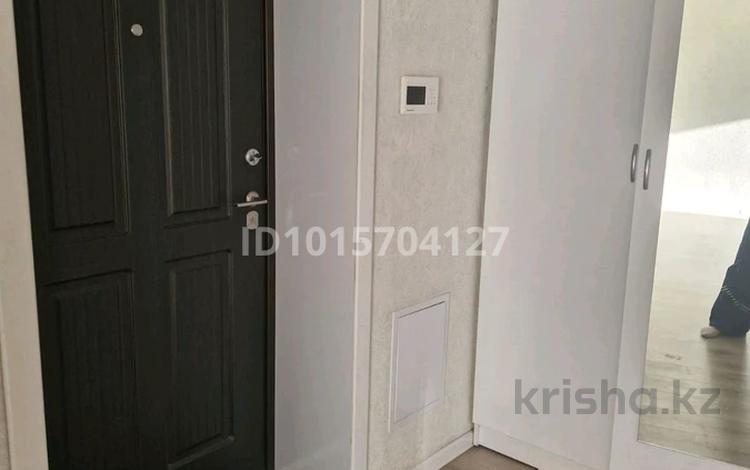 2-бөлмелі пәтер · 82 м² · 5/10 қабат, Аманжолова, бағасы: 350 000 ₸ в Астане, Сарайшык р-н — фото 2