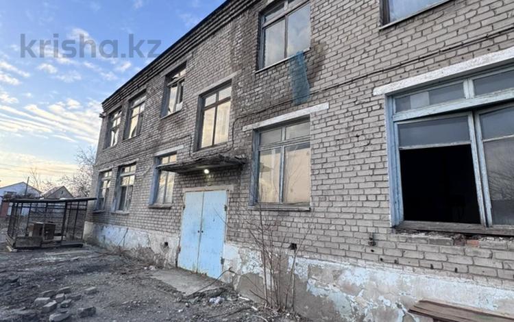Свободное назначение, офисы, магазины и бутики, склады, азс, автосервисы и автомойки, общепит, салоны красоты, бани, гостиницы и зоны отдыха, медцентры и аптеки, образование, развлечения · 950 м² за 55 млн ₸ в Рудном — фото 3