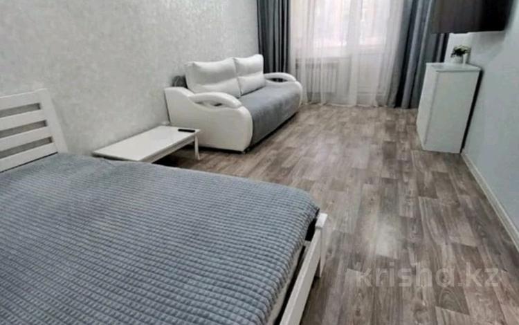 1-комнатная квартира · 48 м² · 3/9 этаж, мкр Нурсат 219 — Аллея за 15 000 ₸ в Шымкенте, Каратауский р-н — фото 2