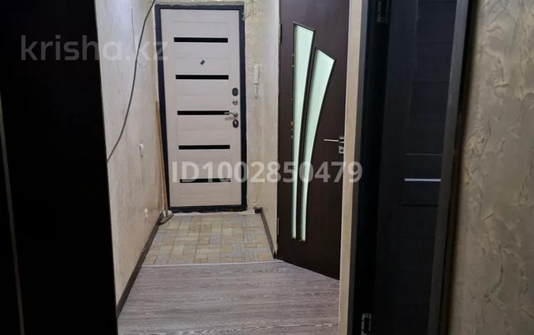 3-комнатная квартира · 64 м² · 5/5 этаж, мкр Айнабулак-3 — На против магазина Катюша за 250 000 ₸ в Алматы, Жетысуский р-н — фото 2
