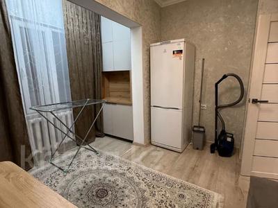 2-бөлмелі пәтер · 40.3 м² · 1/5 қабат, мкр Аксай-2 36 — Момышулы - Елемесова, бағасы: 28 млн ₸ в Алматы, Ауэзовский р-н