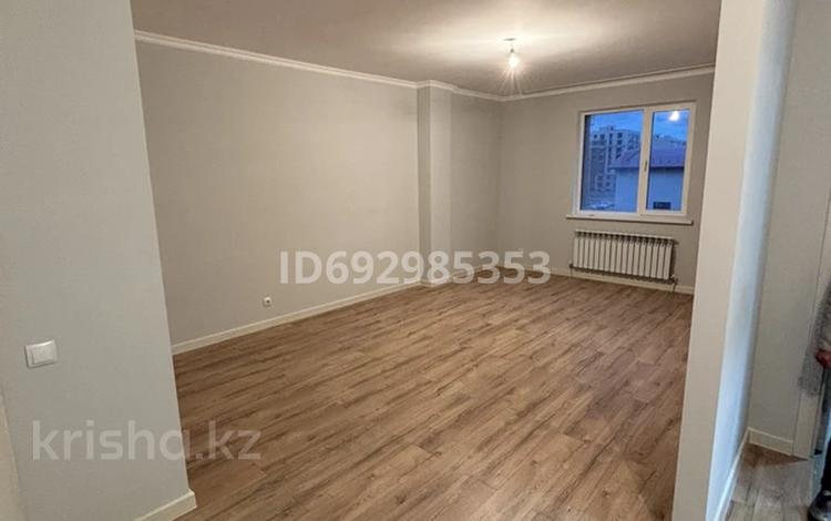 1-комнатная квартира, 50 м², 3/9 этаж помесячно, Е-11 6/1 за 120 000 〒 в Астане, Нура р-н — фото 2