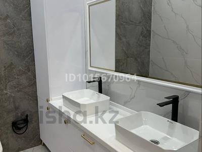 Жеке үй · 6 бөлме · 380 м² · 9 жүзд., Самал ш/а., 22, бағасы: 125 млн ₸ в Атырау, мкр Самал