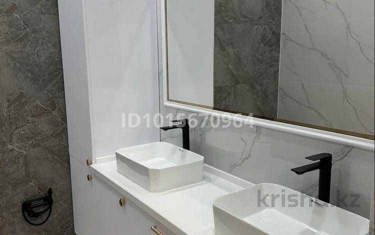 Жеке үй · 6 бөлме · 380 м² · 9 жүзд., Самал ш/а., 22, бағасы: 125 млн ₸ в Атырау, мкр Самал — фото 3