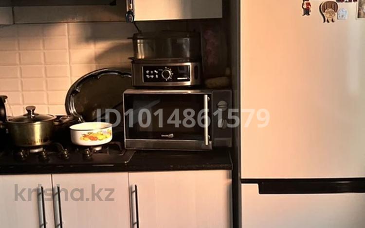 2 комнаты · 65 м², мкр Коктобе 1 за 100 000 ₸ в Алматы, Медеуский р-н — фото 2