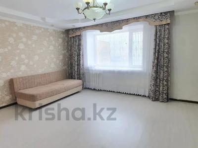 3-комнатная квартира, 80 м², 9/9 этаж, Мустафина за 26.5 млн 〒 в Астане, Алматы р-н