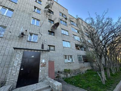 3-бөлмелі пәтер · 61 м² · 4/5 қабат, Бажова 333/6, бағасы: 18.9 млн ₸ в Усть-Каменогорске