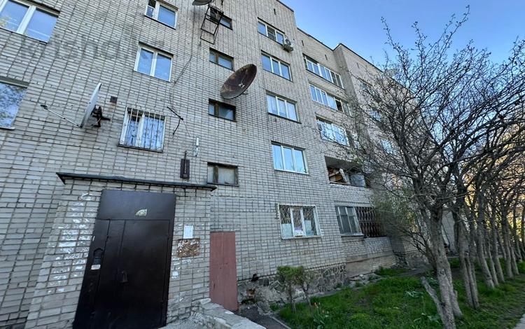 3-бөлмелі пәтер · 61 м² · 4/5 қабат, Бажова 333/6, бағасы: 18.9 млн ₸ в Усть-Каменогорске — фото 3