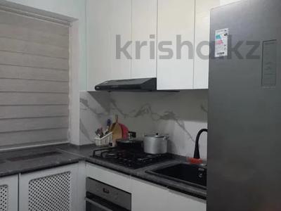 2-комнатная квартира · 50 м² · 1/5 этаж, Строителей 17 за 19.8 млн ₸ в Караганде, Казыбек би р-н