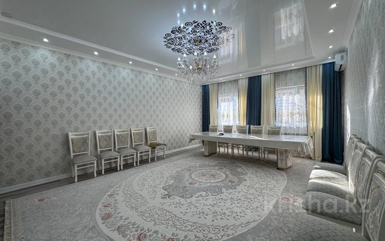 Жеке үй · 5 бөлме · 288 м² · 10 сот., мкр Самал 14, бағасы: 54 млн ₸ в Атырау — фото 20
