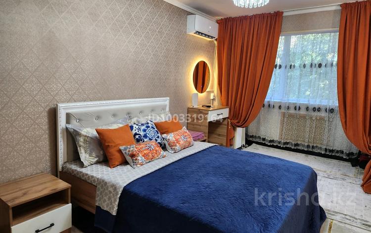 1-комнатная квартира · 45 м² · 2/5 этаж, 12-й микрорайон, 11мкр за Прагой — Напротив Пивзавода за 13 000 ₸ в Шымкенте, Енбекшинский р-н — фото 2