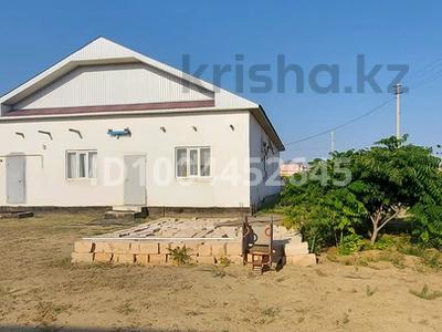 Отдельный дом · 7 комнат · 200 м² · 15 сот., Жакауов — Находится возле мечети за 17 млн 〒 в С.шапагатовой