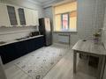 2-комнатная квартира · 81.5 м² · 2/14 этаж, 17-й мкр, 17-ш/а. 6 за 350 000 ₸ в Актау — фото 3