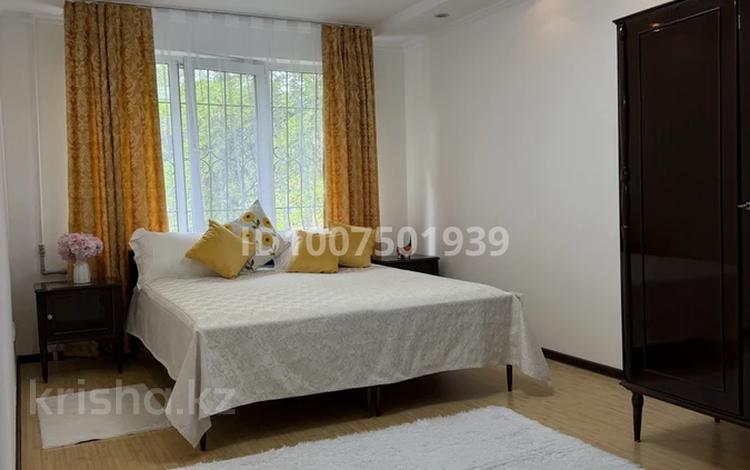 2-комнатная квартира · 46 м² · 2/4 этаж, мкр Коктем-2 9 за 25 000 〒 в Алматы, Бостандыкский р-н — фото 2